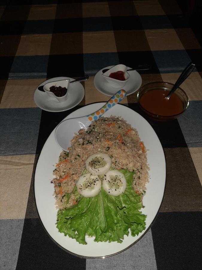 Hotel Yelona Kegalle Luaran gambar